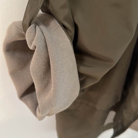 Ali Ro anorak rain coat. With adjustable sleeves and hood size 2 (fits up to 8) - Picture 3 of 4